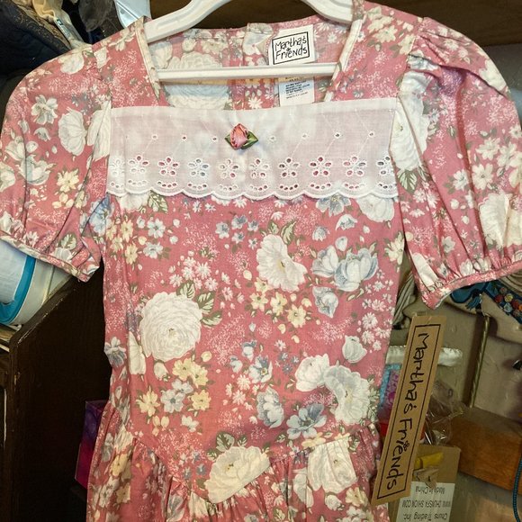 MARTHA'S FRIENDS MADE IN USA NEW FLORAL PINK DRESS